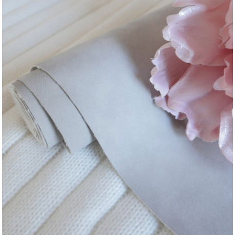 Серый, кожзам Soft touch для скрапбукинга 33х70(±1см) толщина 0,8мм